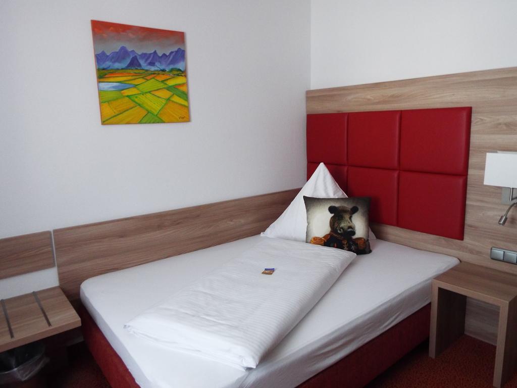 Hotel Isartaler Hof Wolfratshausen Ruang foto